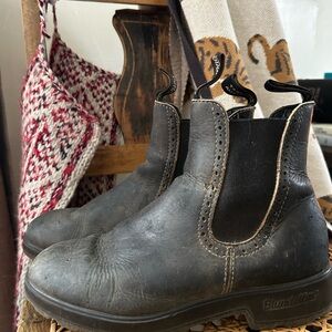 Black Leather High Top Blundstone’s